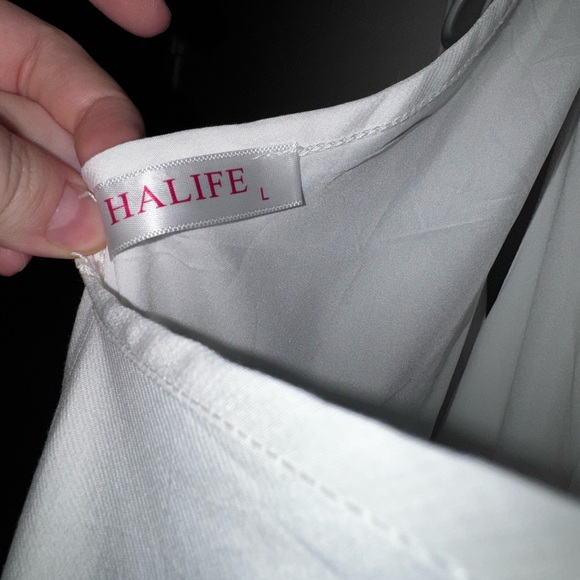 Elegant White Dress - Picture 3 of 3